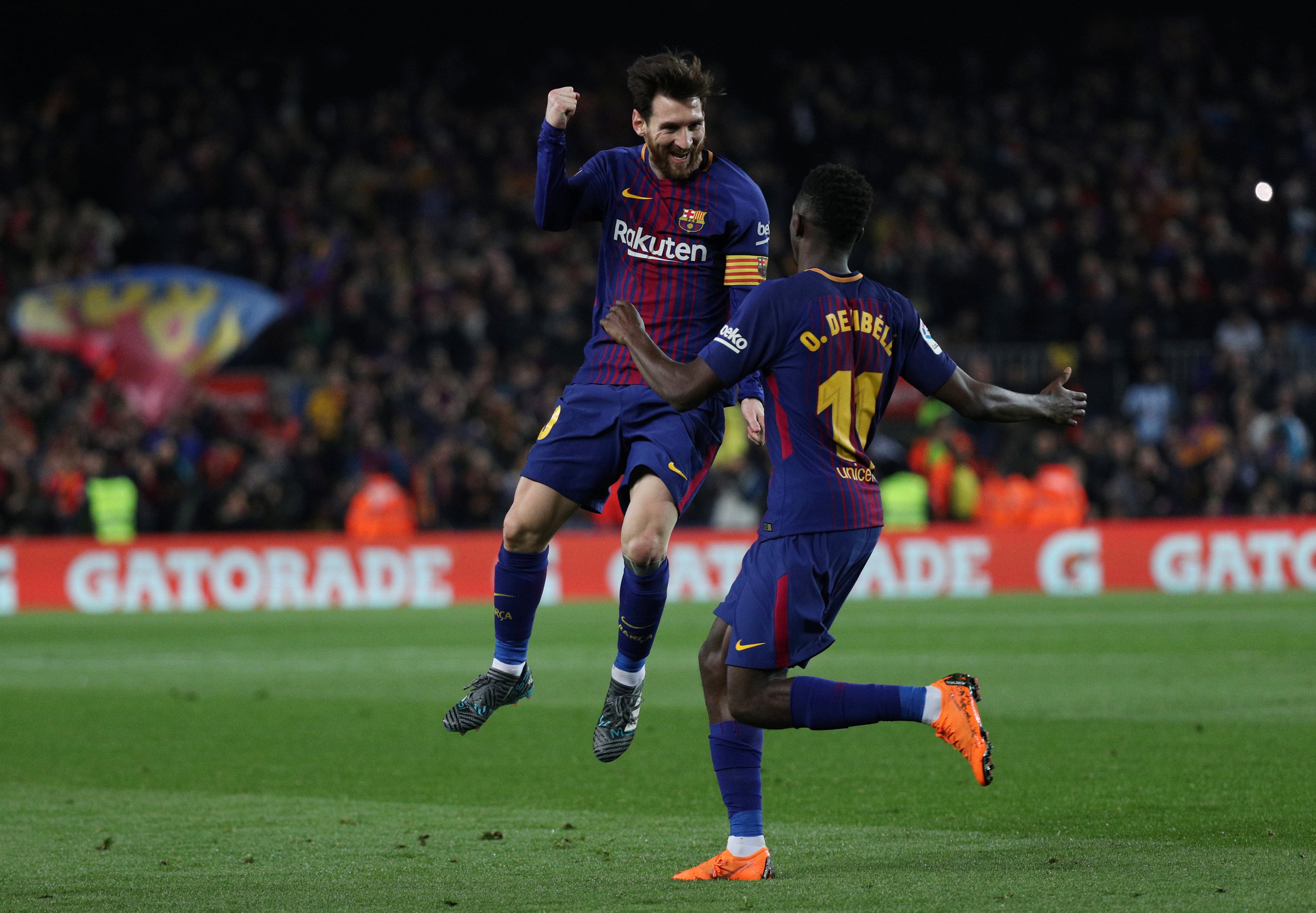 Football: Messi wows Barca team mates and coach with special free-kick