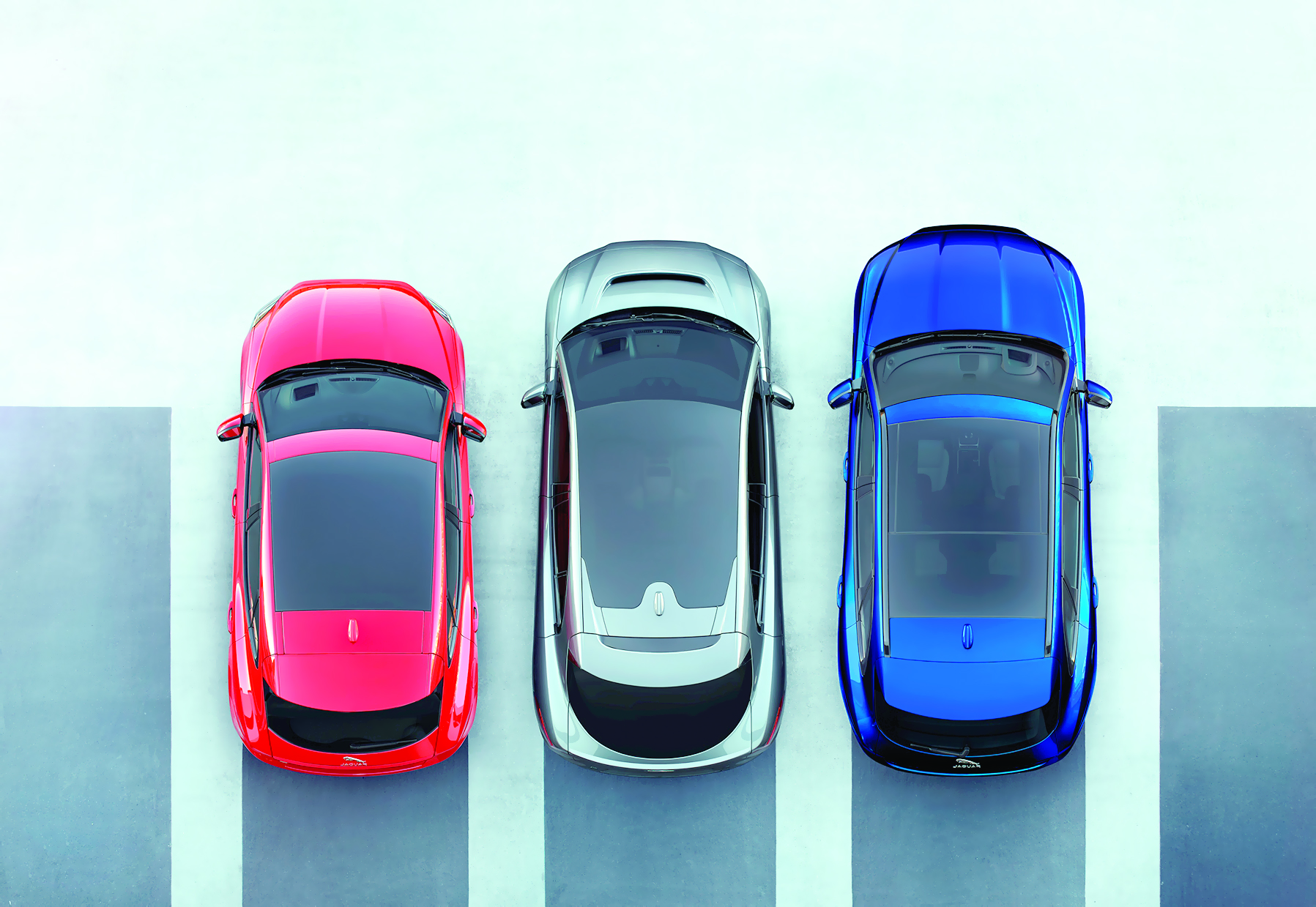 «جاكوار» تكشف النقاب 

عن I-PACE الكهــربـائيـة