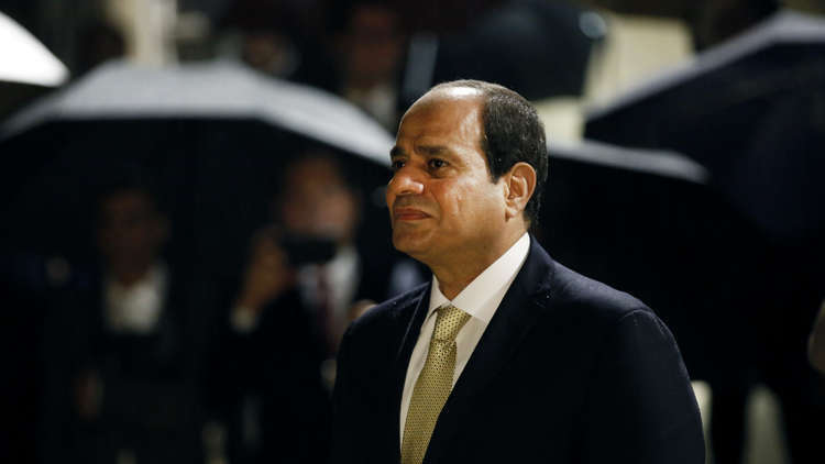 الرئيس المصري يصل السلطنة