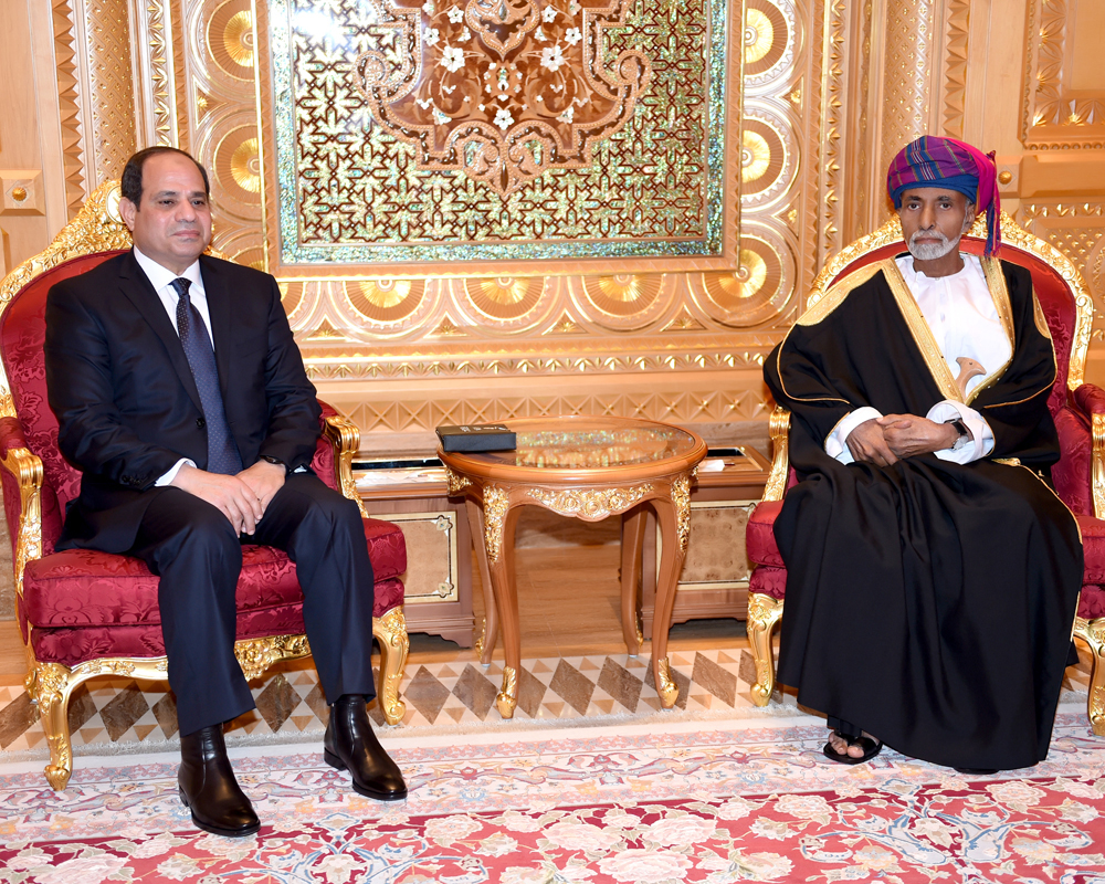 جلالة السلطان المعظم يستقبل فخامة الرئيس المصري
