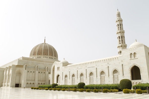 ​Egyptian president visits Sultan Qaboos Grand Mosque