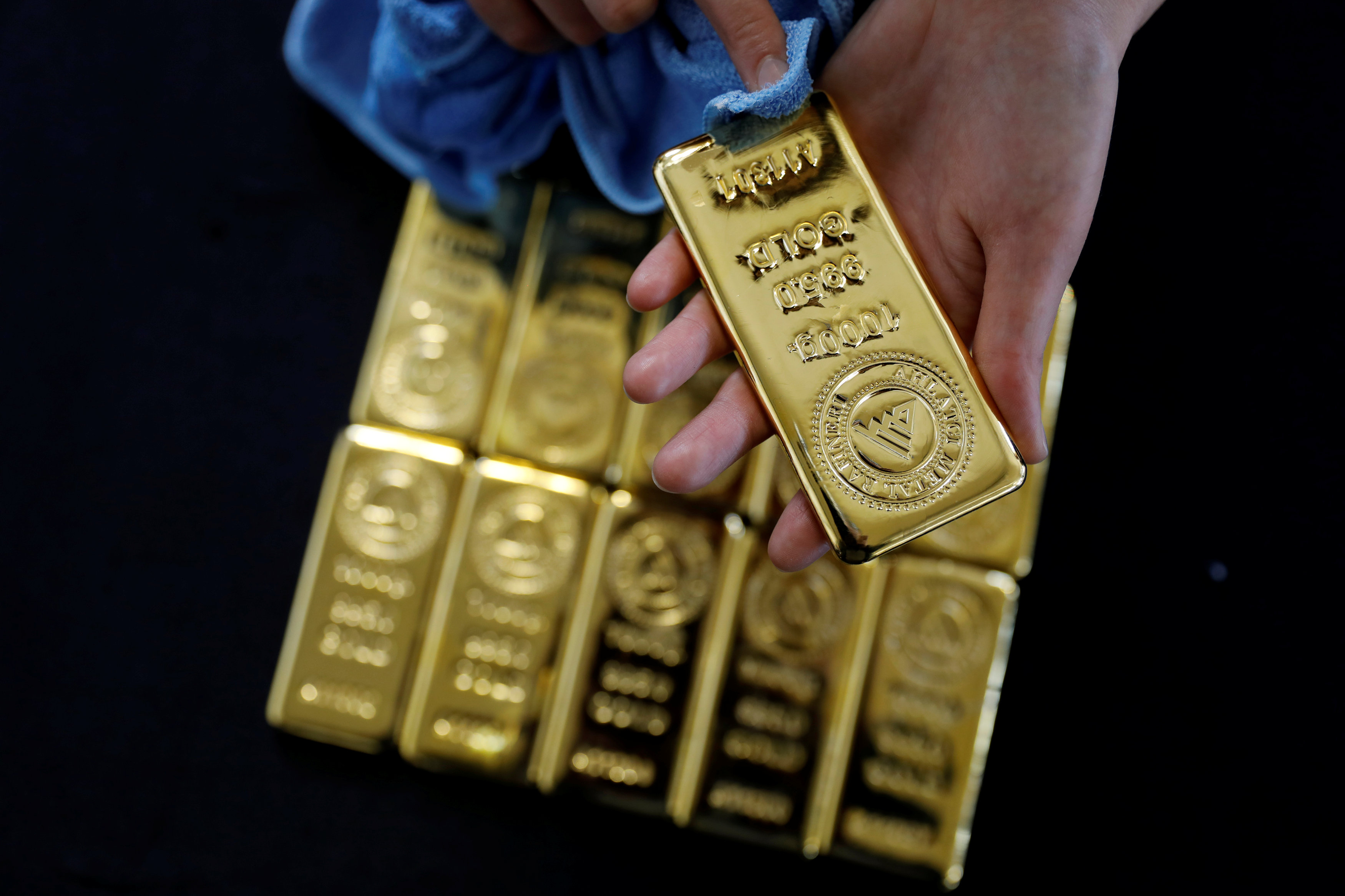 Gold demand dips to eight-year low: World Gold Council