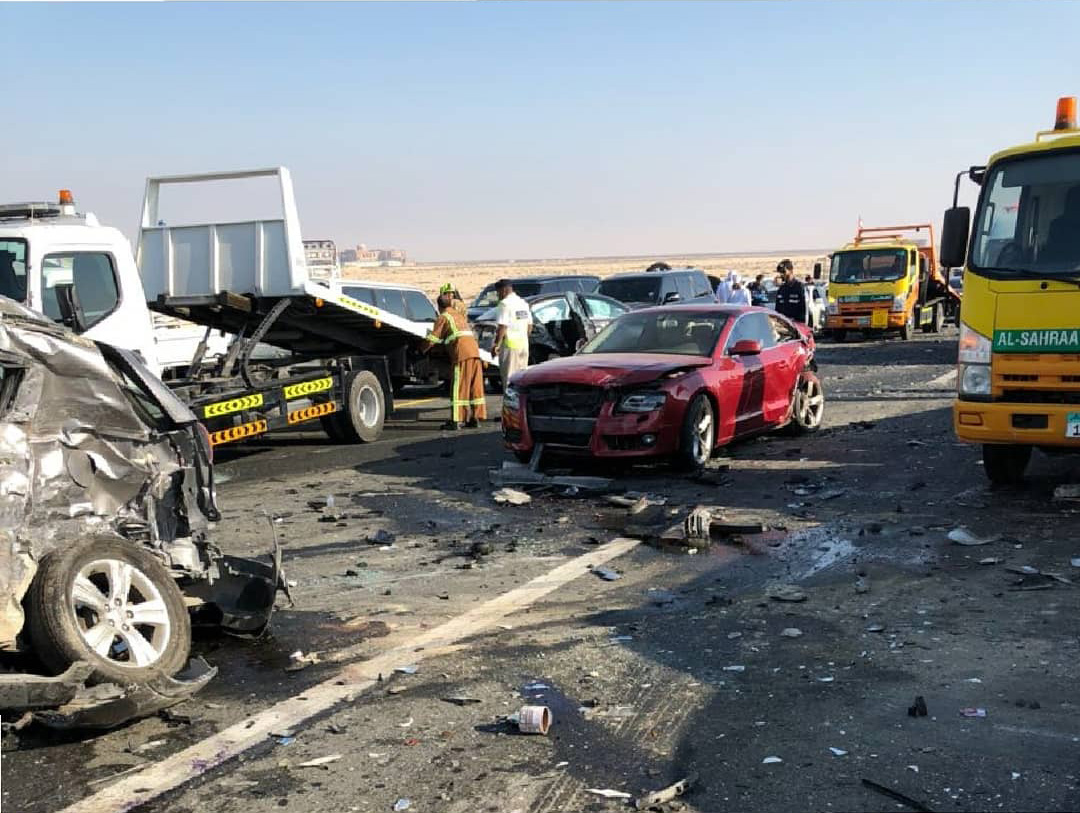 Video: 22 injured in 44 vehicle collision on UAE road