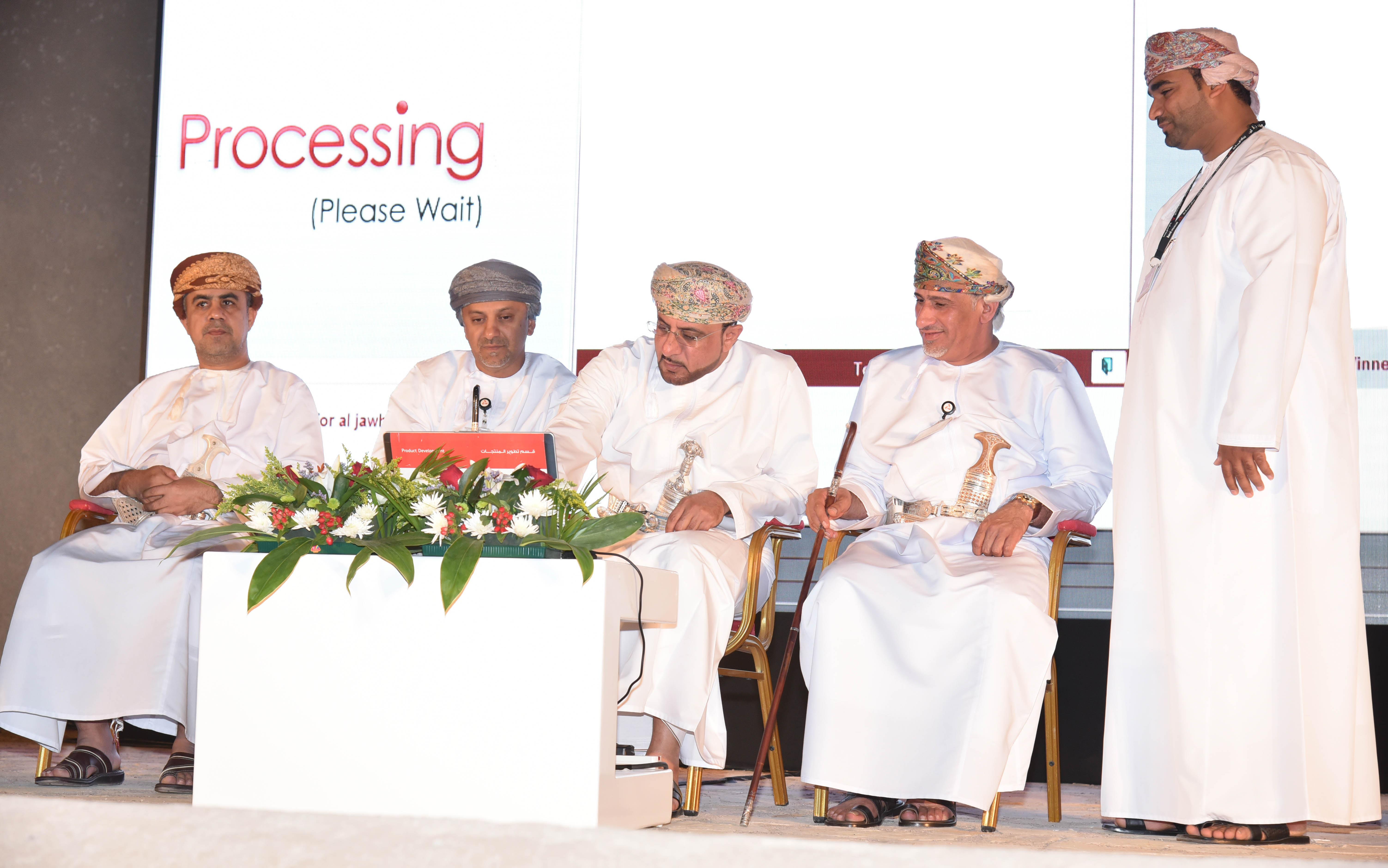 بنك مسقط يجري السحب الثاني ضمن برنامج "المزيونة" في الرستاق