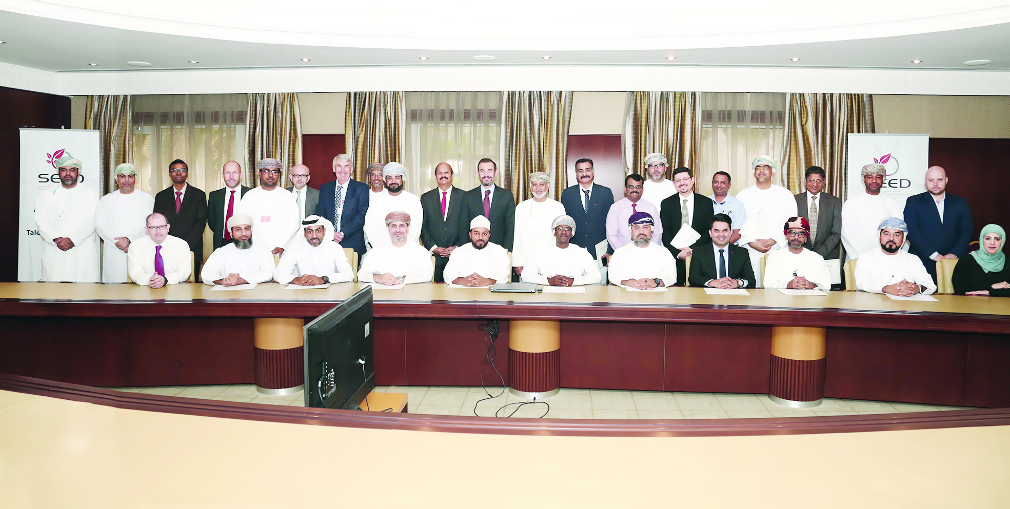 «الزبير» تختتم المرحلة الخامسة من «تطوير القيادات»