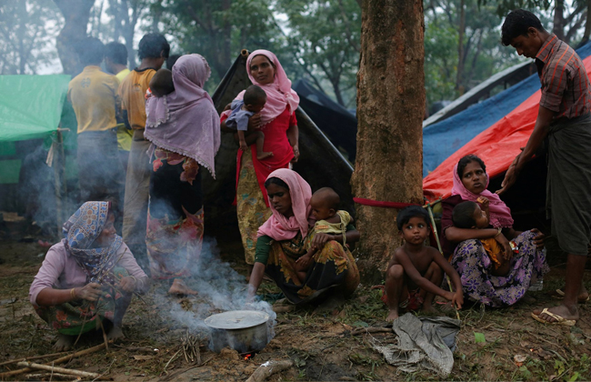 ميانمار تبني قواعد عسكرية على قرى الروهينجا المحروقة