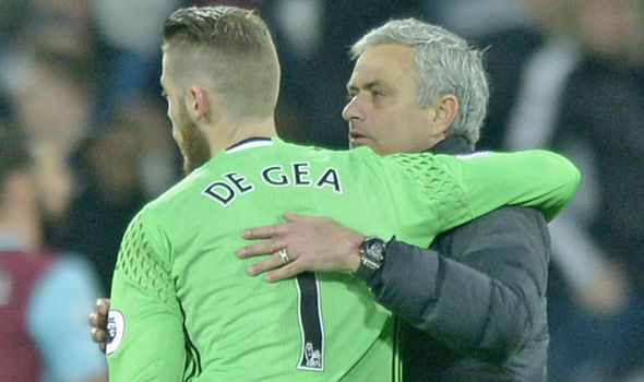 مورينيو ينصح ريال مدريد بنسيان دي خيا