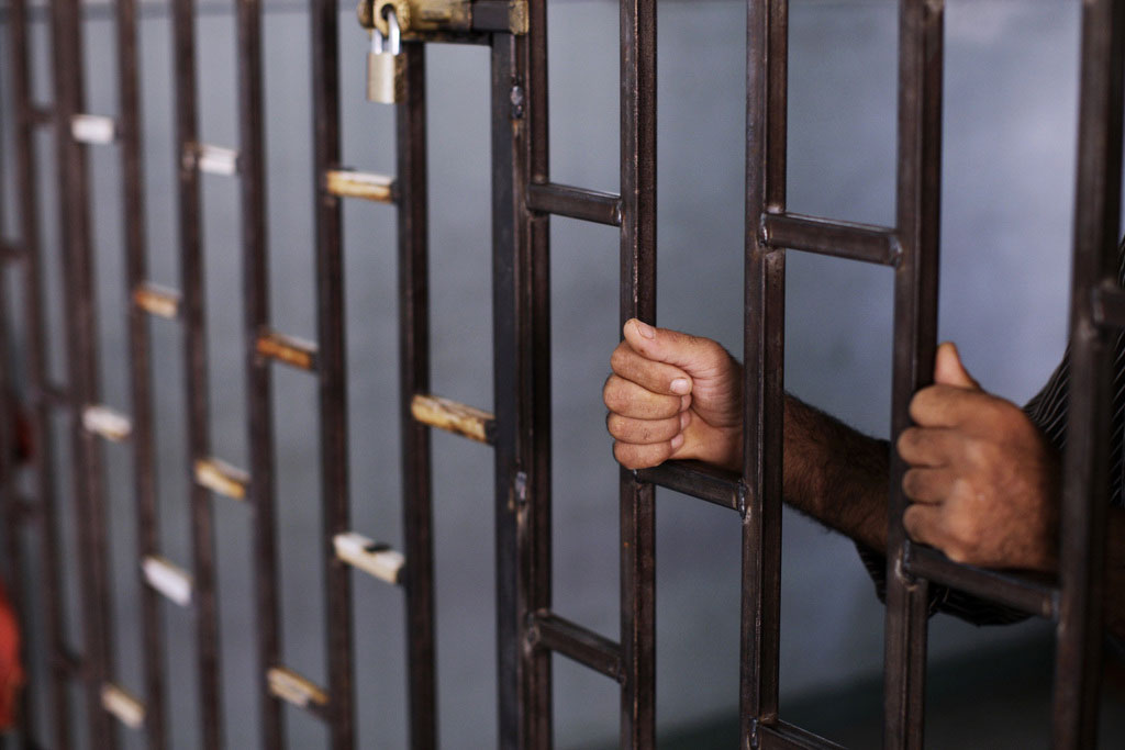 حكم تاريخي بشأن "الزيارات الزوجية" يبشر ببزوغ فجر جديد للسجناء في عُمان