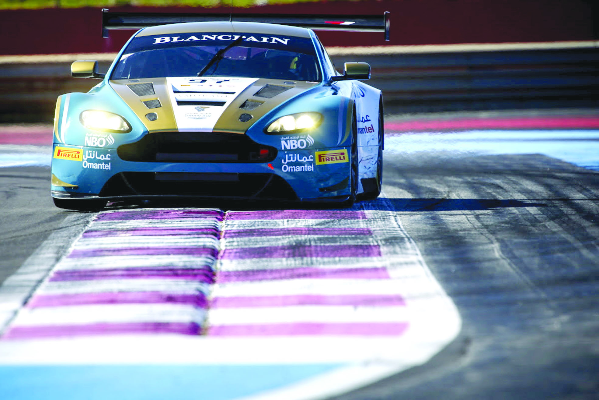 أنهى التجارب بنجاح عمان لسباقات السيارات يعلن جاهزيته للموسم الجديد