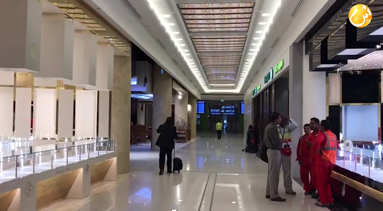 شاهد بالفيديو السوق الحرة في مطار مسقط الدولي الجديد