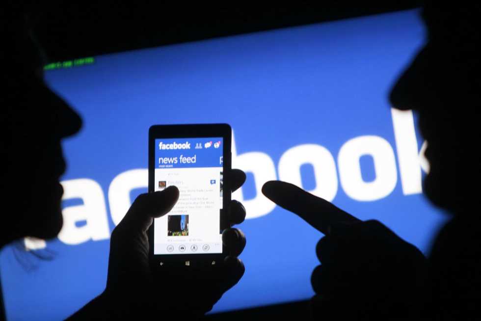 4 أزمات قد تجعل فيسبوك جزءاً من الماضي.. تعرفوا عليها