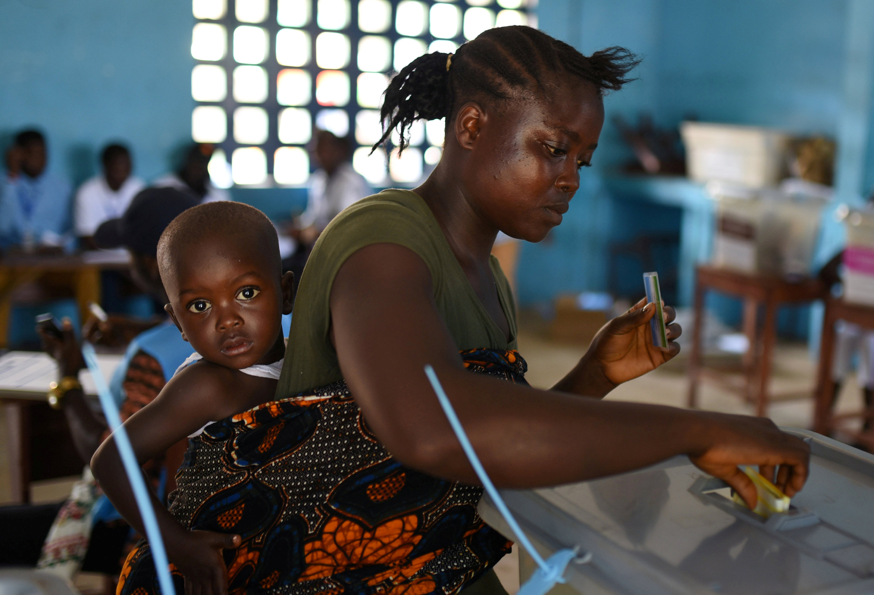 Sierra Leone court upholds injunction to delay election run-off