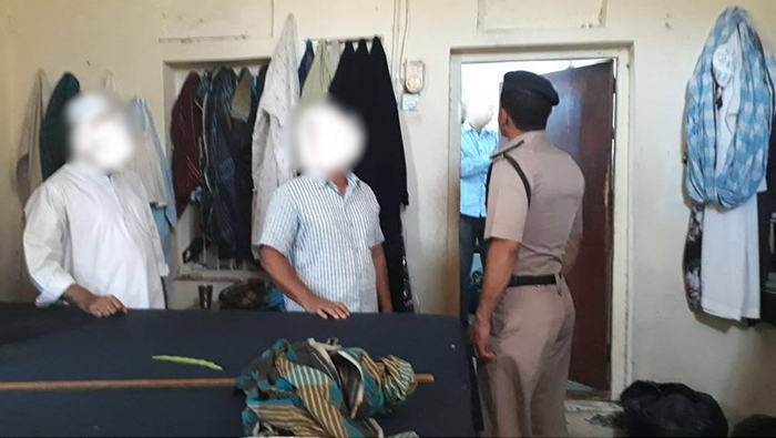 Expats arrested for running illegal tailor shop in Oman
