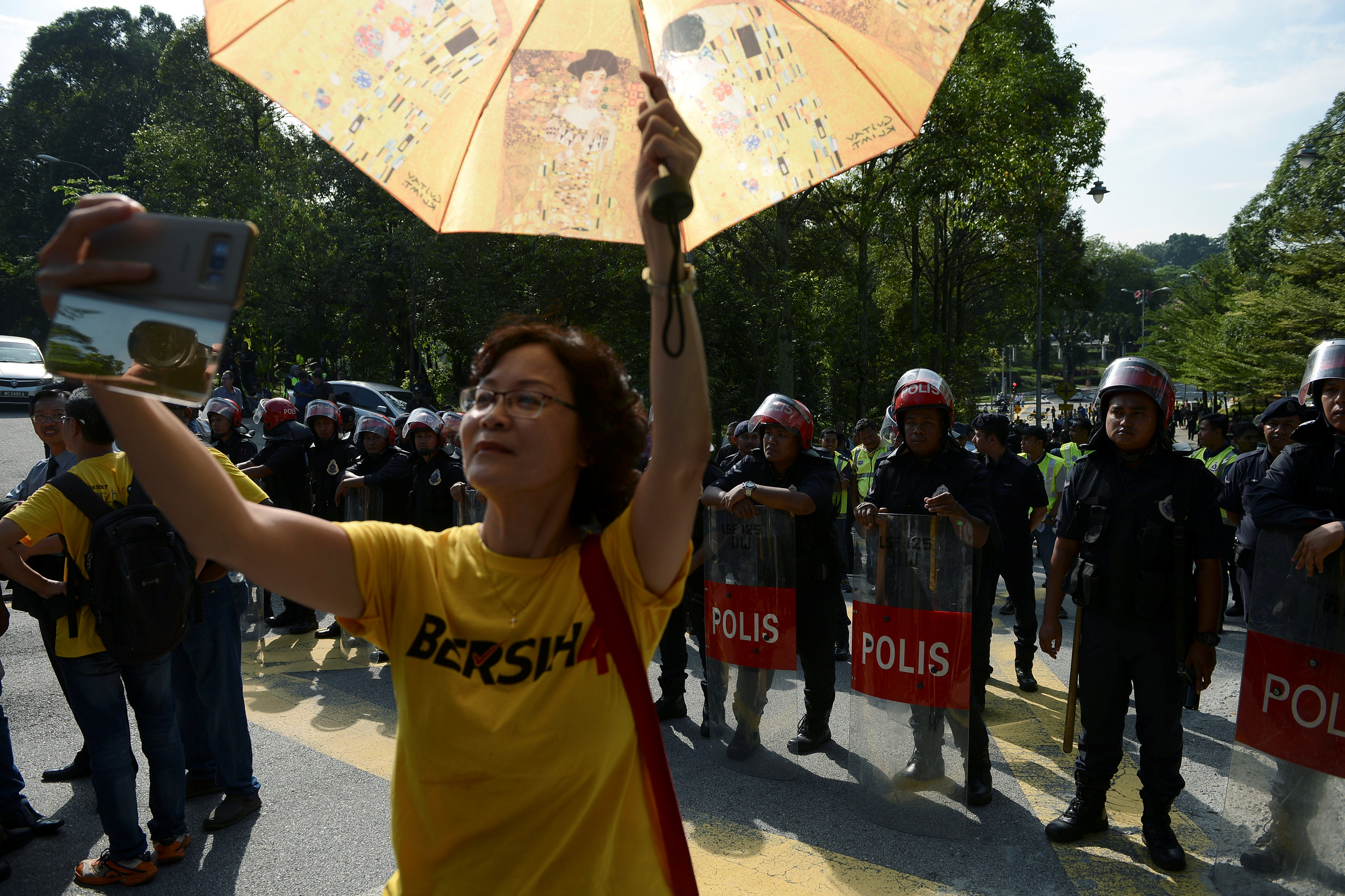Protest mounts over Malaysian premier's plan to redraw electoral map