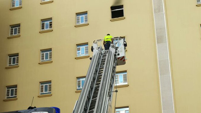 Apartment catches fire in Oman