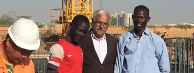 هكذا يكسب آخر وزراء داخلية صدام حسين عيشه بالعمل في السودان