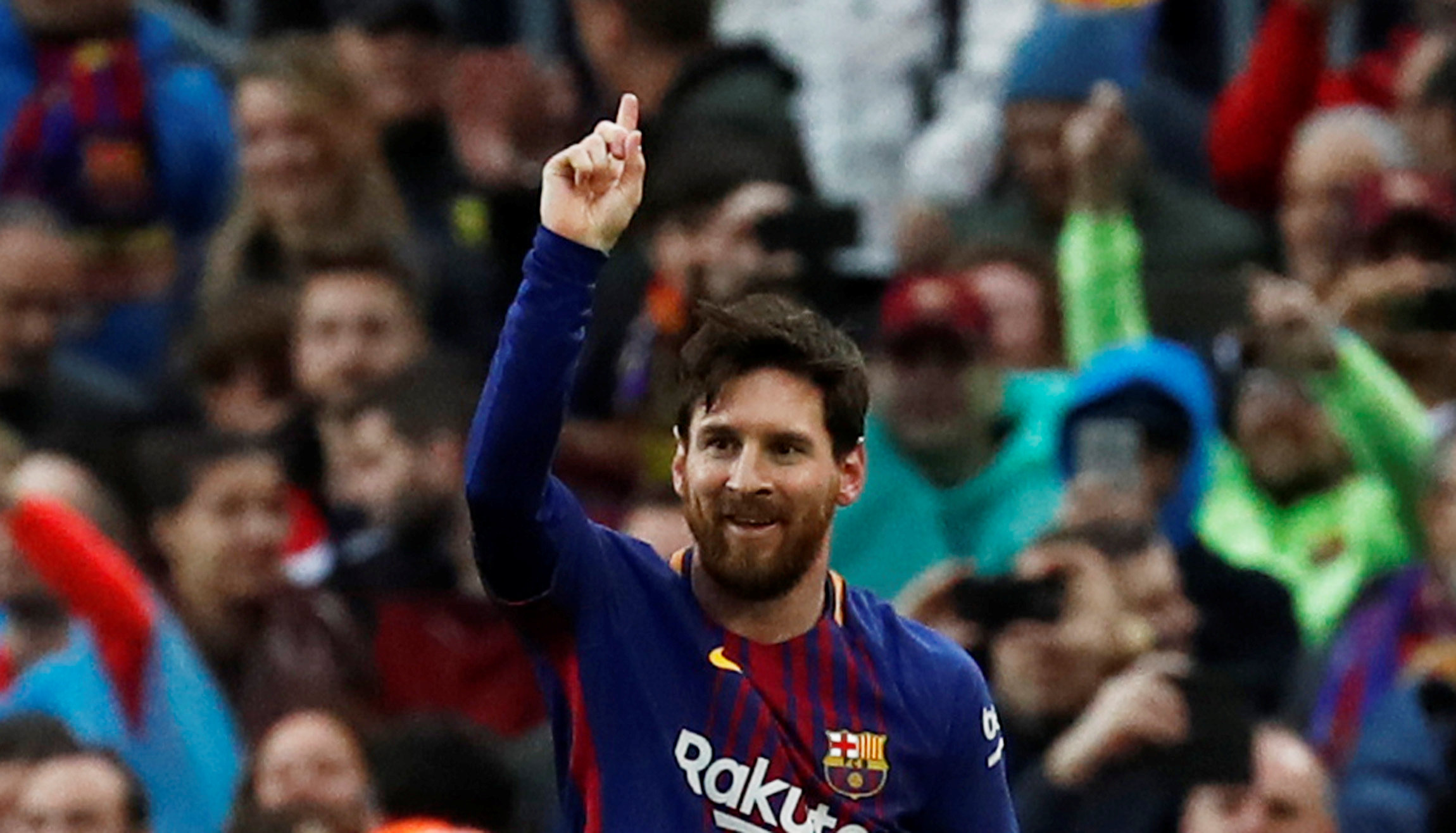 Football: How Messi mastered the art of taking free-kicks