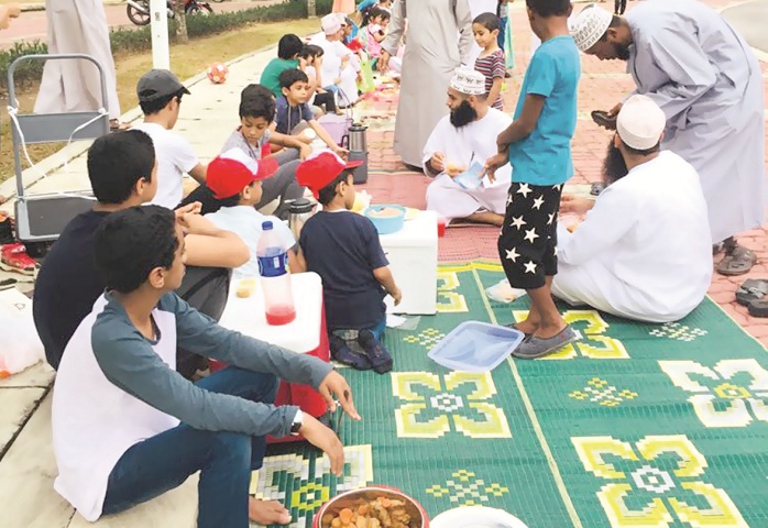 جمعية الطلبة العُمانيين بماليزيا تنظم معرضاً مصغراً للناشئة والأطفال