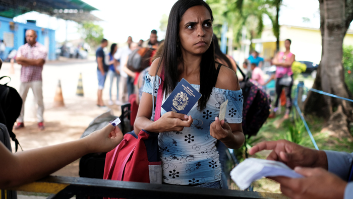 Brazil state seeks to shut Venezuelan border to stop refugee flow