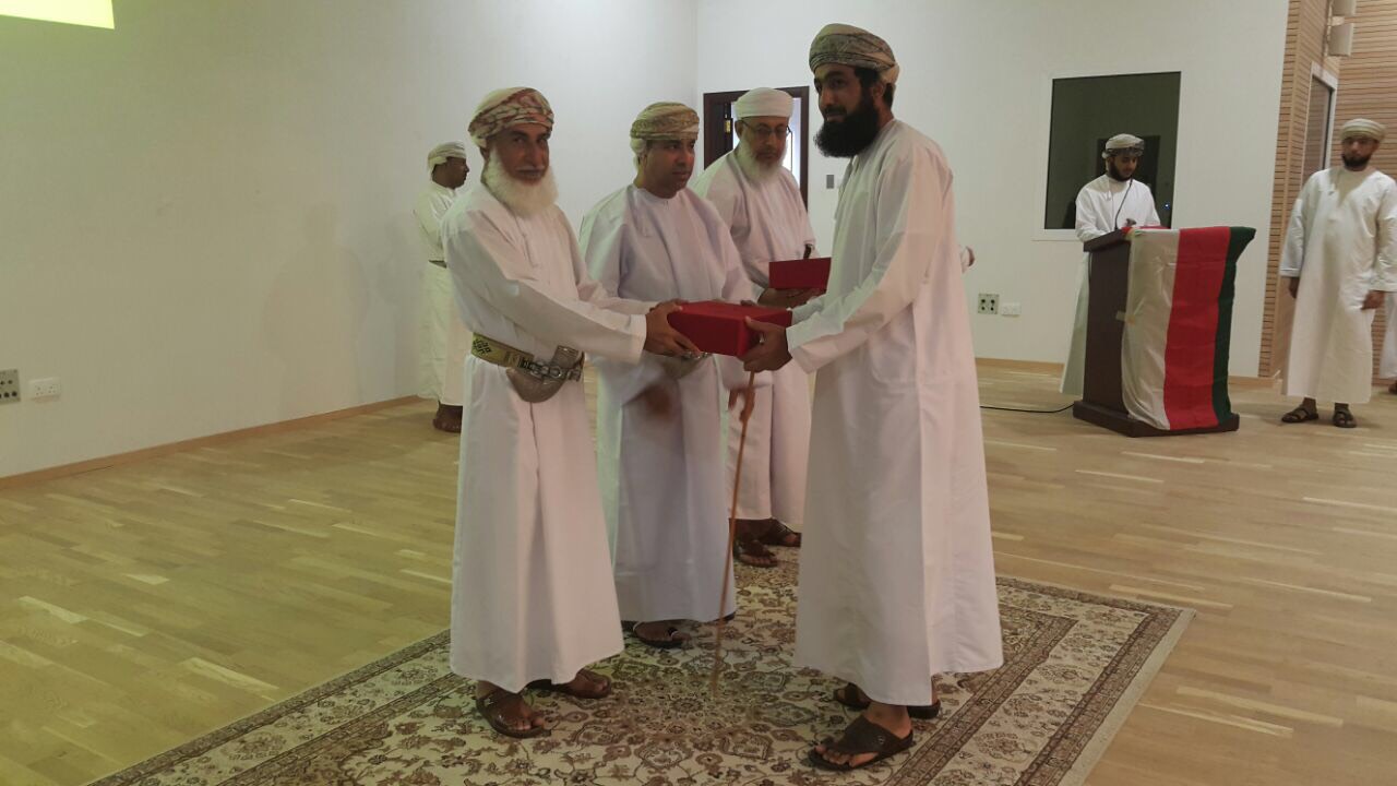 تكريم المعلمين والطلبة بولاية القابل