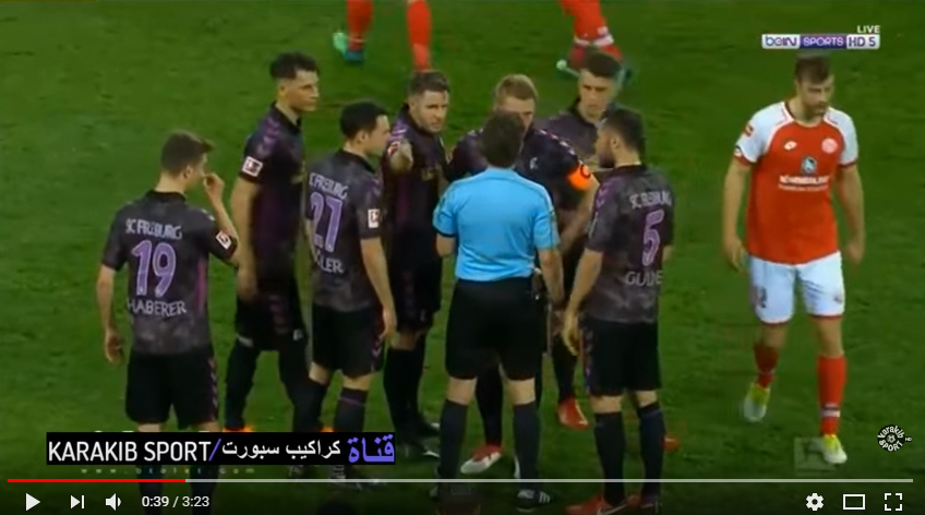 شاهد بالفيديو.. أغرب قرار تحكيمي في تاريخ كرة القدم