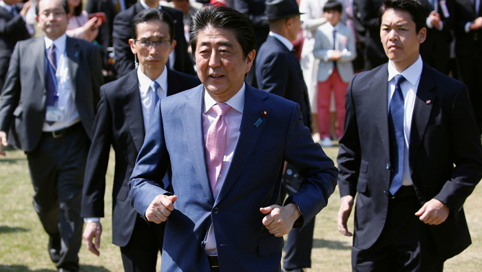 Abe sends ritual offering to Yasukuni shrine for war dead
