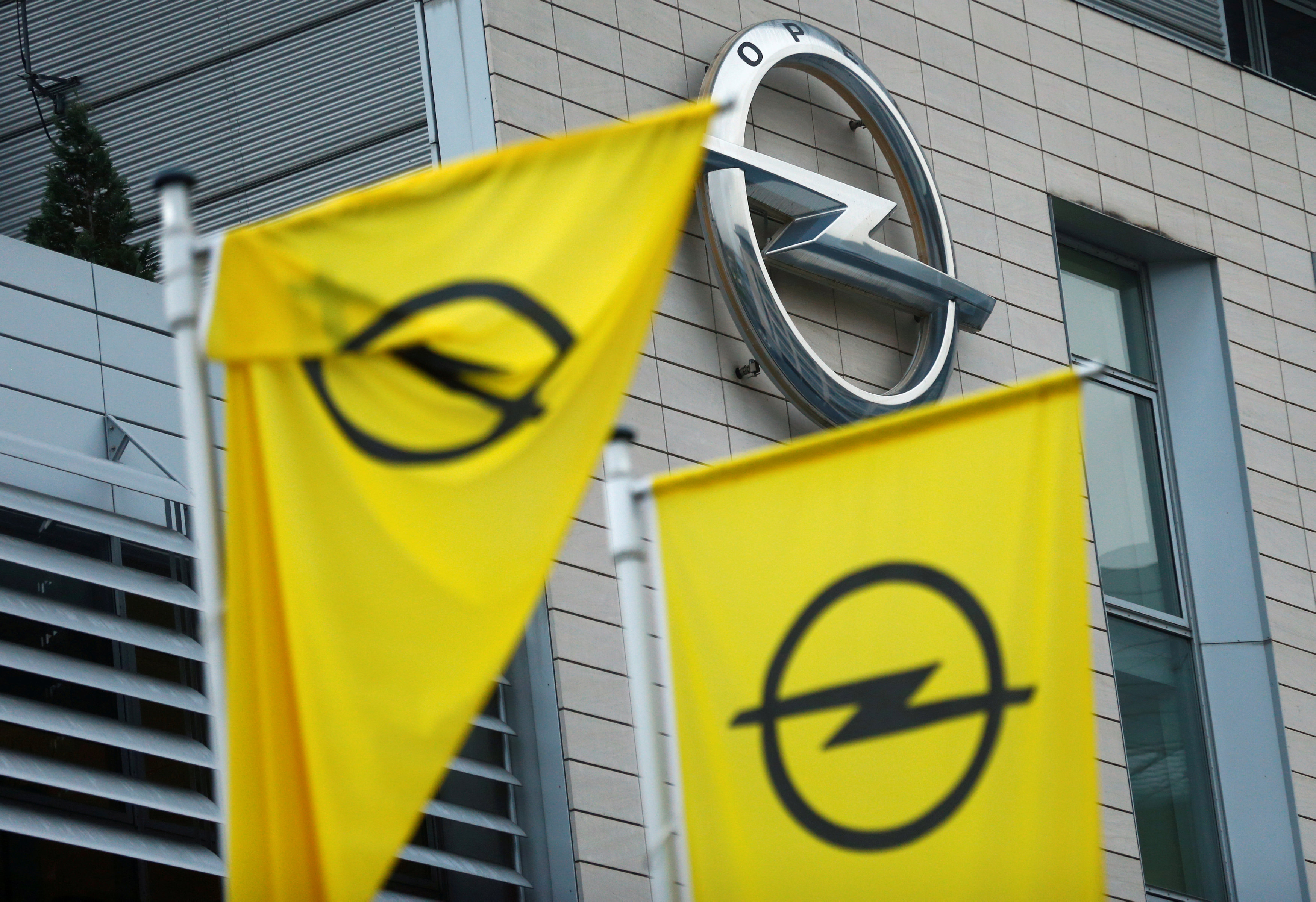 PSA first quarter sales jump 42% on Opel-Vauxhall acquisition