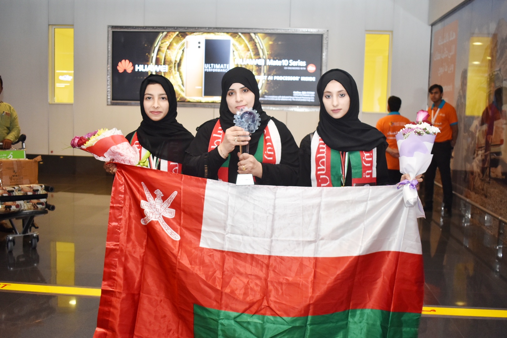 عُمانيات يحصلن على المركز الأول في مسابقة "ابتكار الكويت العلمية"