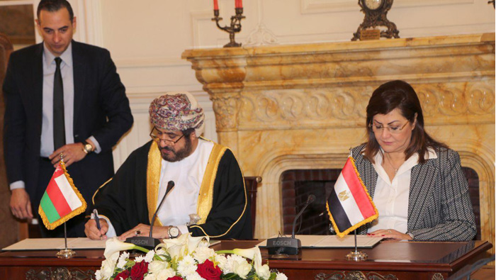 Oman, Egypt review bilateral ties, sign MoU