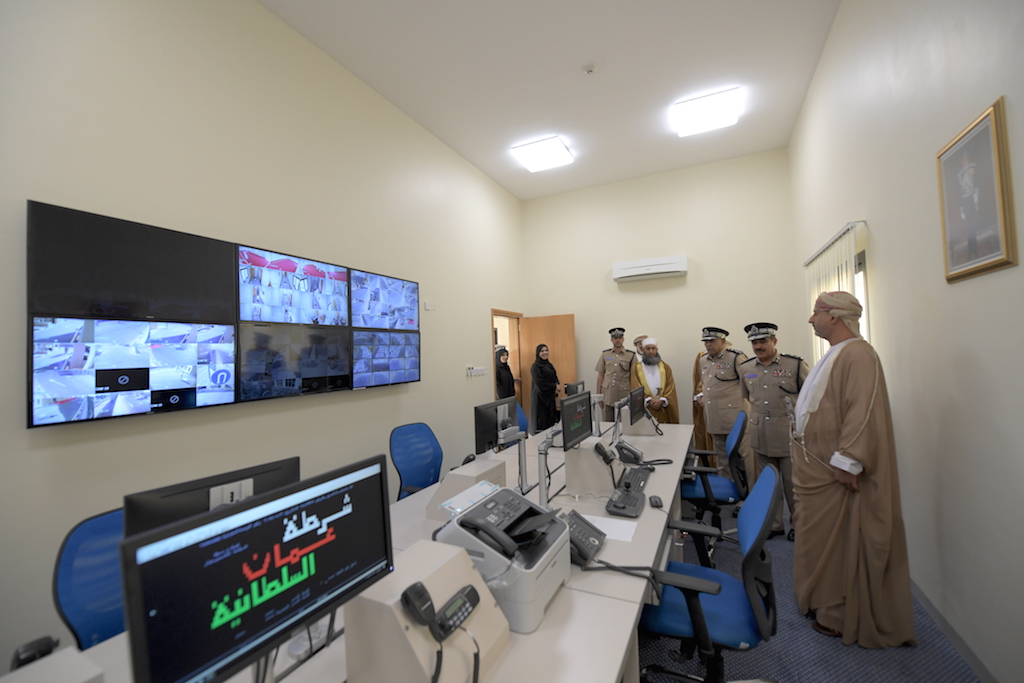 بالفيديو.. الشرطة تحتفل بافتتاح منفذ حماسة في البريمي