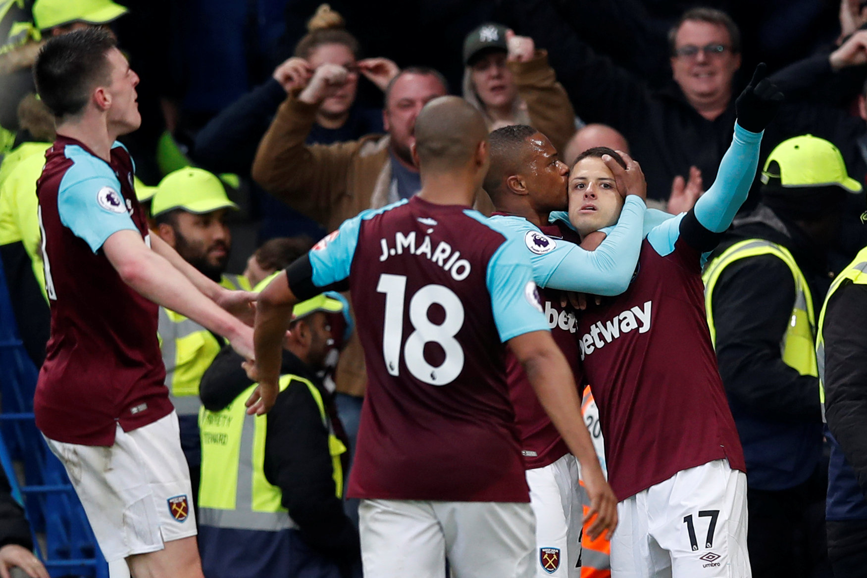 Football: Hernandez earns West Ham a valuable point at Chelsea