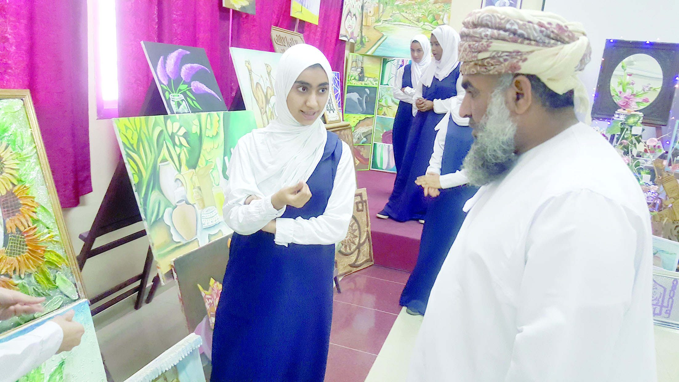 «مريم ترسم» معرض للفنون التشكيلية بالسويق