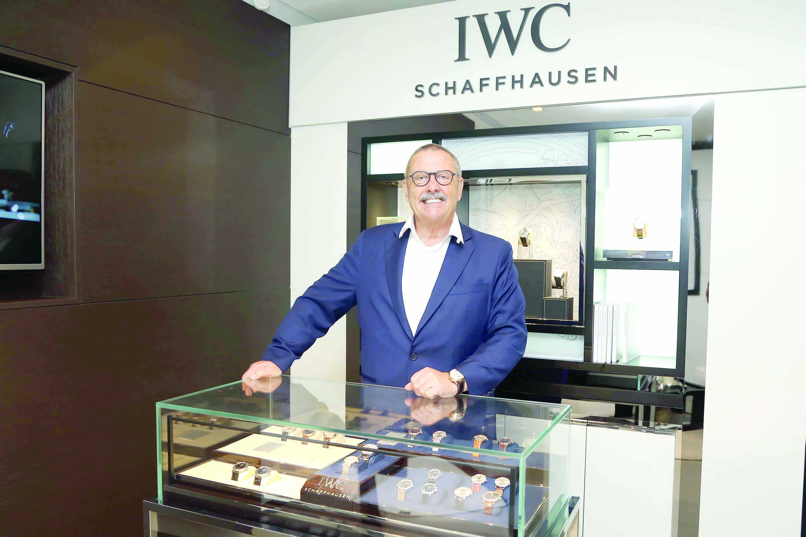للاحتفال بسنوية العلامة التجاريةهانس بانتلي من IWC يزور السلطنة