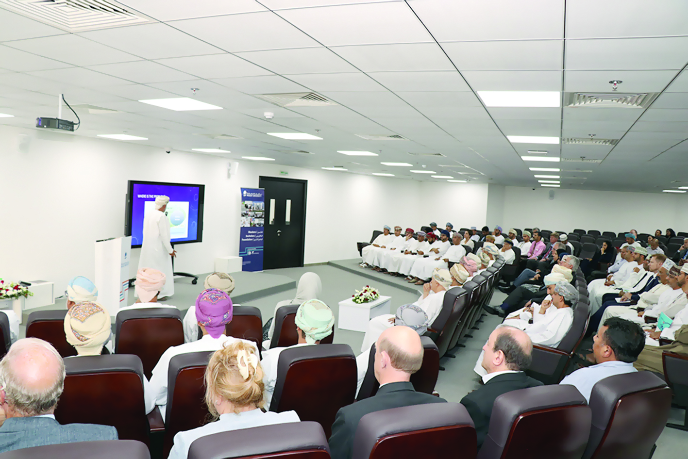 الهنائي: التحوّل للاقتصاد المعرفي ضرورة