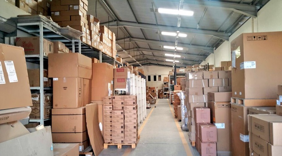 غلا.. ضبط شركة تمتلك مستودعات غير مرخصة