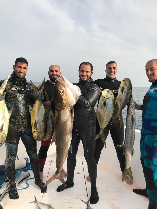 فريق عمان للغوص الحر والصيد الآلي يشارك في مسابقة الكويت الخامسة