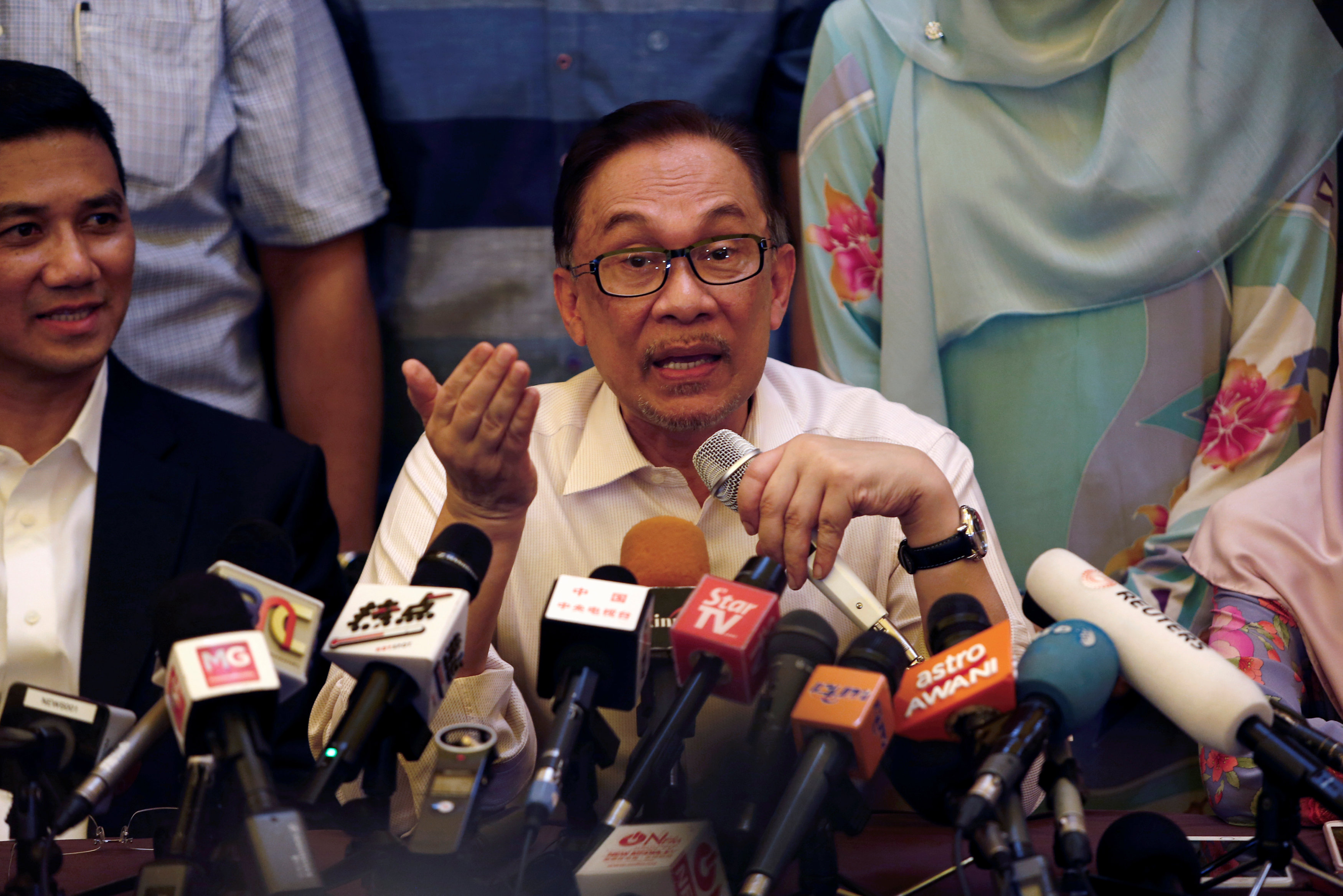 Malaysian reformist Anwar granted full pardon, freed