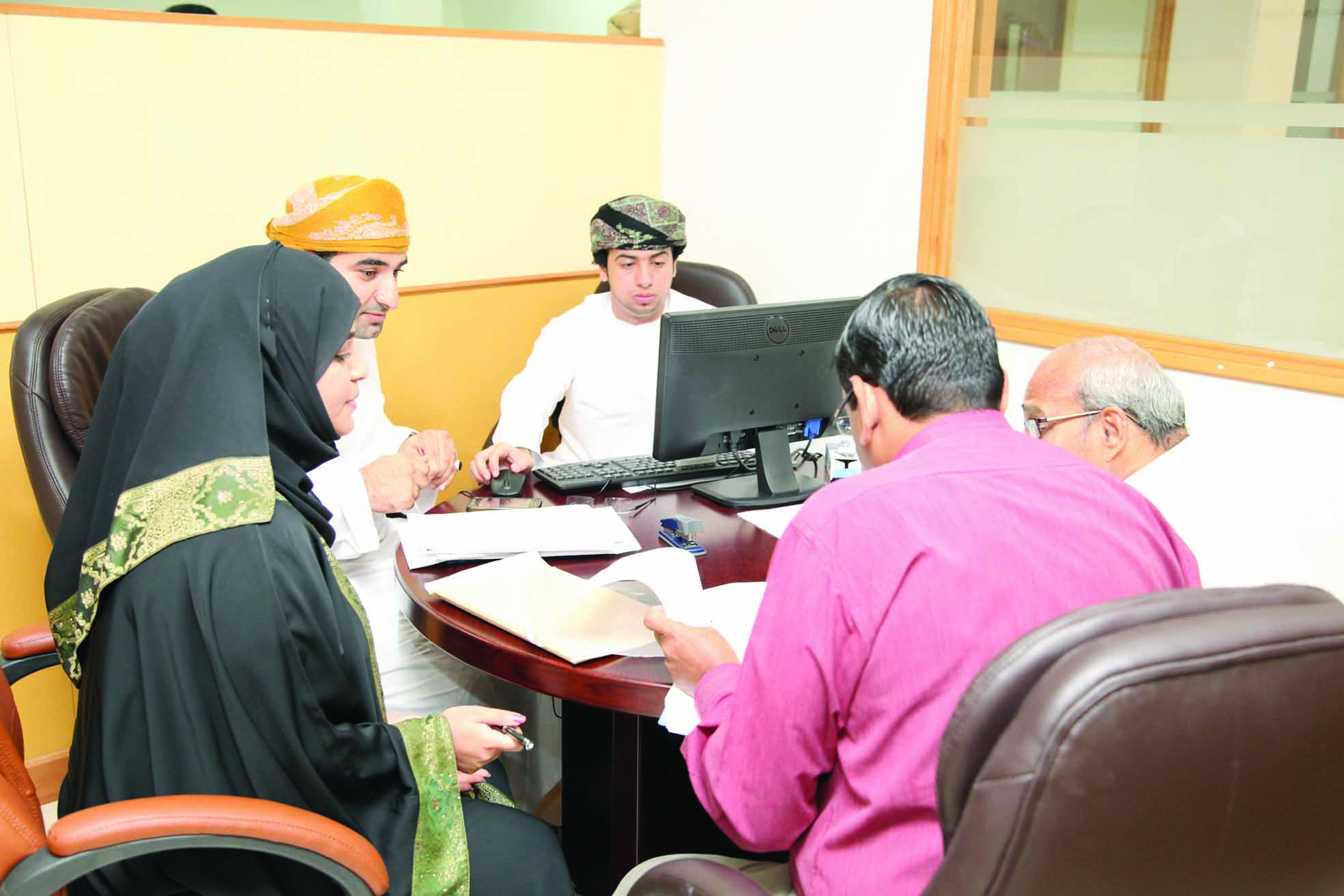 للتنافس على الفرص الأسبوع المقبلالقوى العاملة تدعو 3515 باحثاً عن عمل