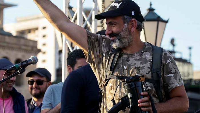 Armenian protest leader pauses strike for talks with ruling party