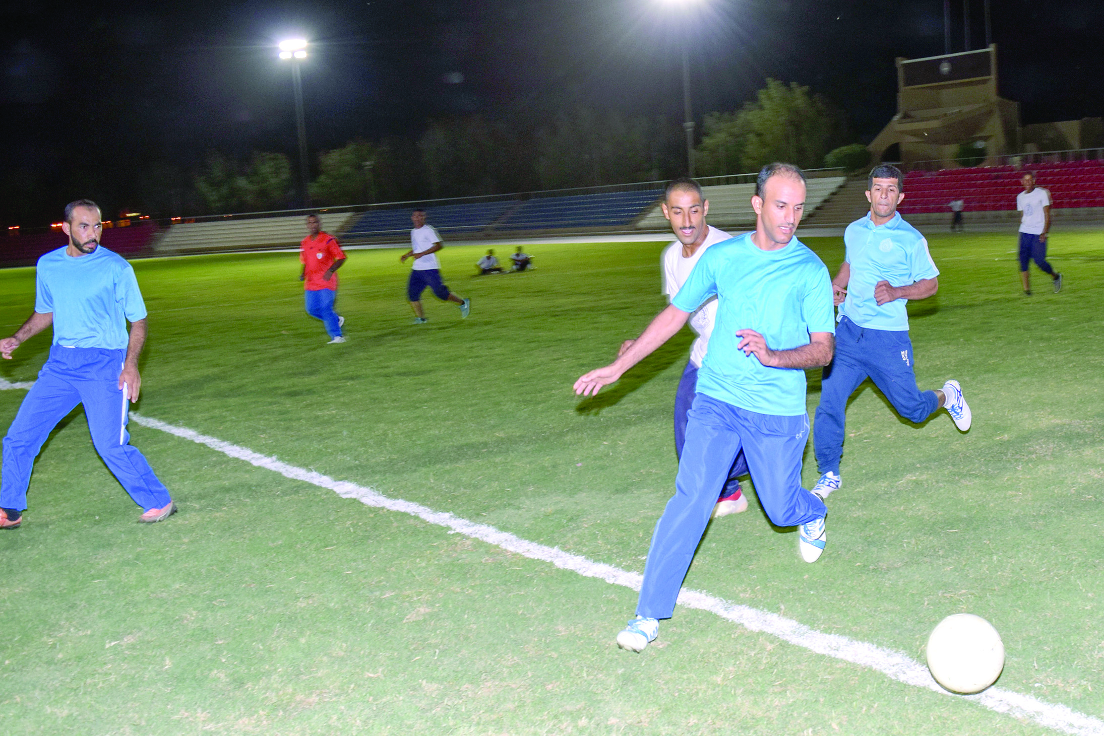 انطلاق المسابقة الرياضية بأكاديمية السلطان قابوس لعلوم الشرطة