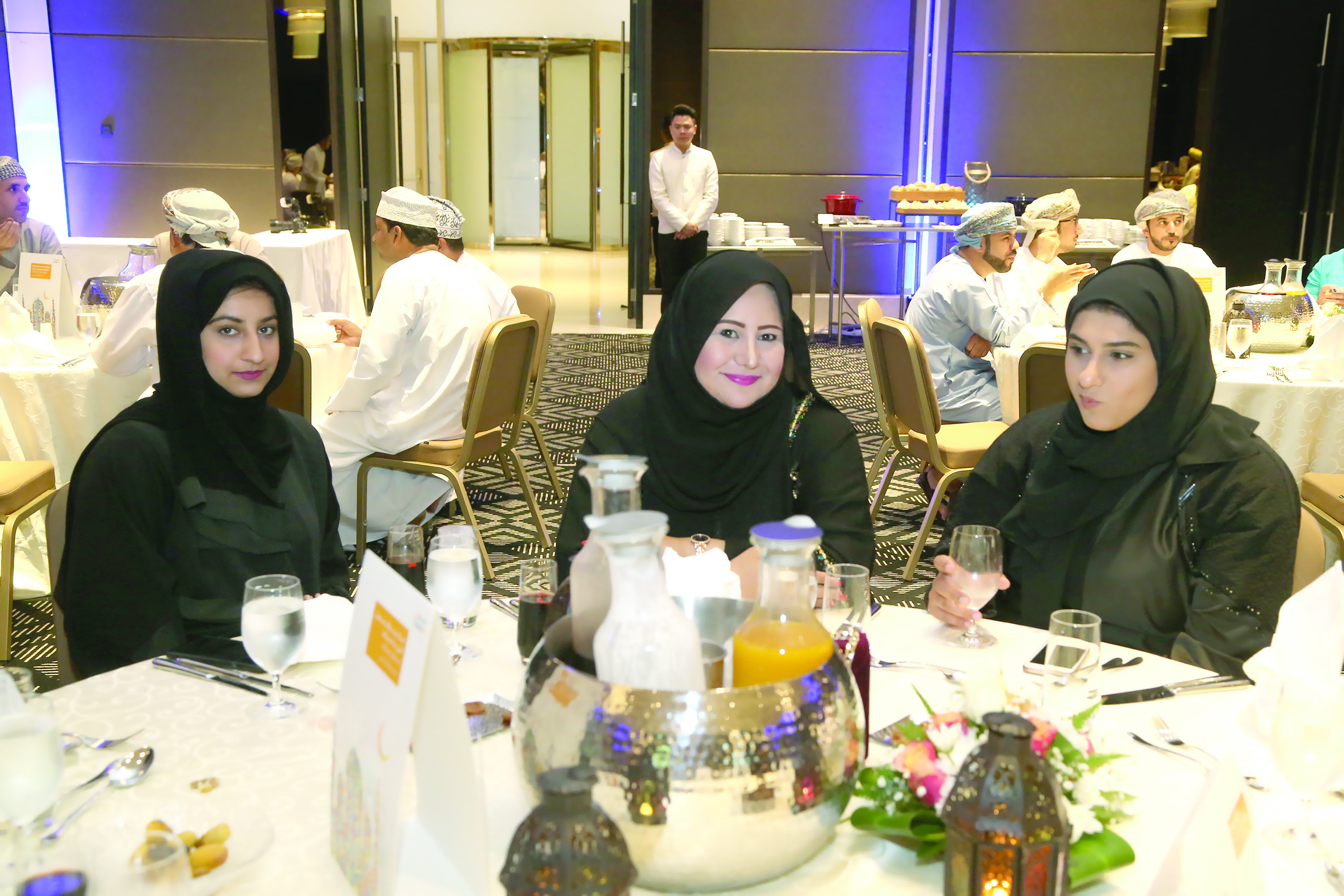 بالصور عمانتل تنظم حفل الإفطار السنوي للإعلاميين