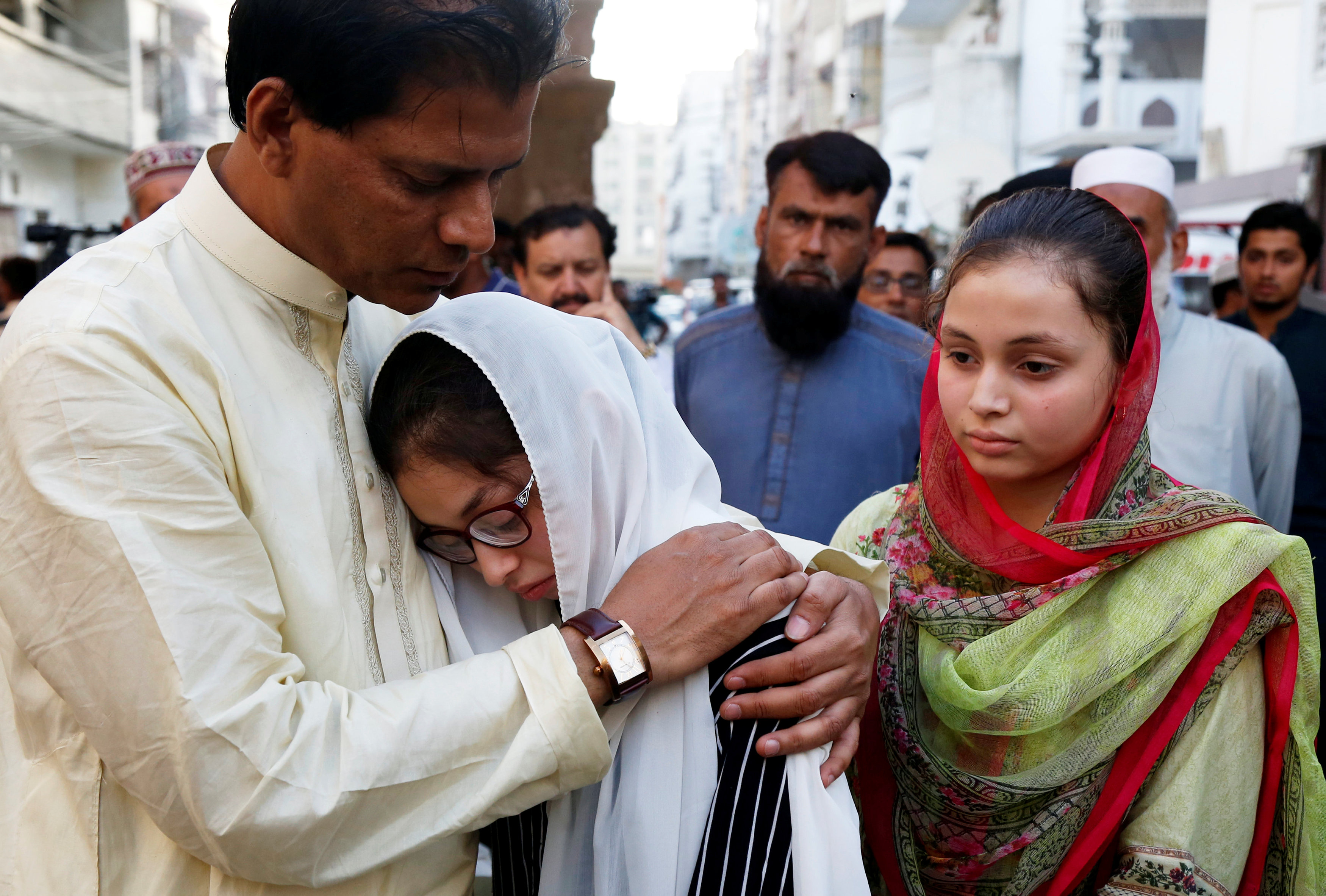 Pakistani Girl Killed In Texas School Shooting Buried In Karachi Times Of Oman