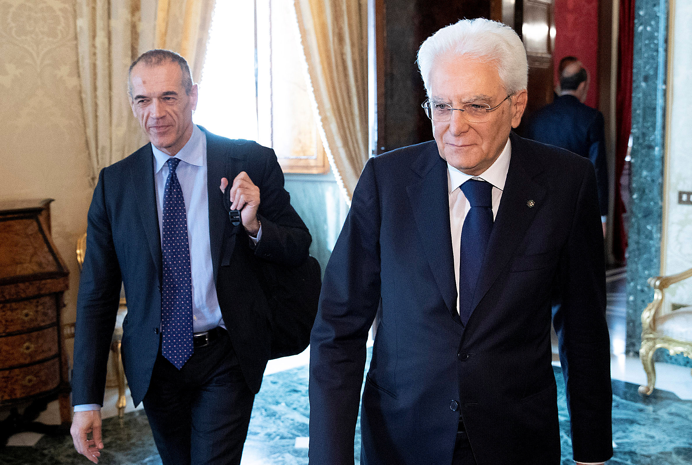 Politicians push for July election as Italy seeks exit from crisis