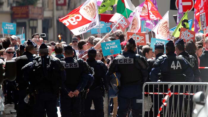 Left-wing protestors say 'enough' to French reforms