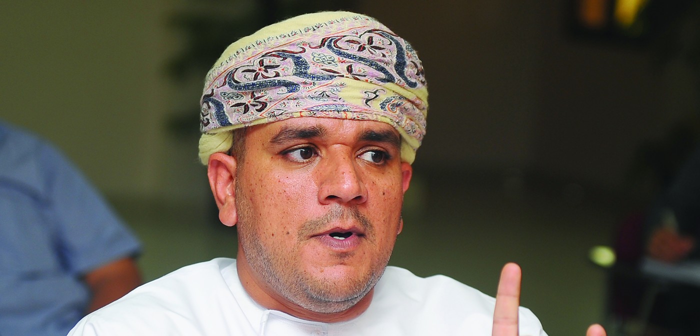 الاتحاد العماني لكرة القدم يعين شبيب الحوسني مساعدا للأمين العام