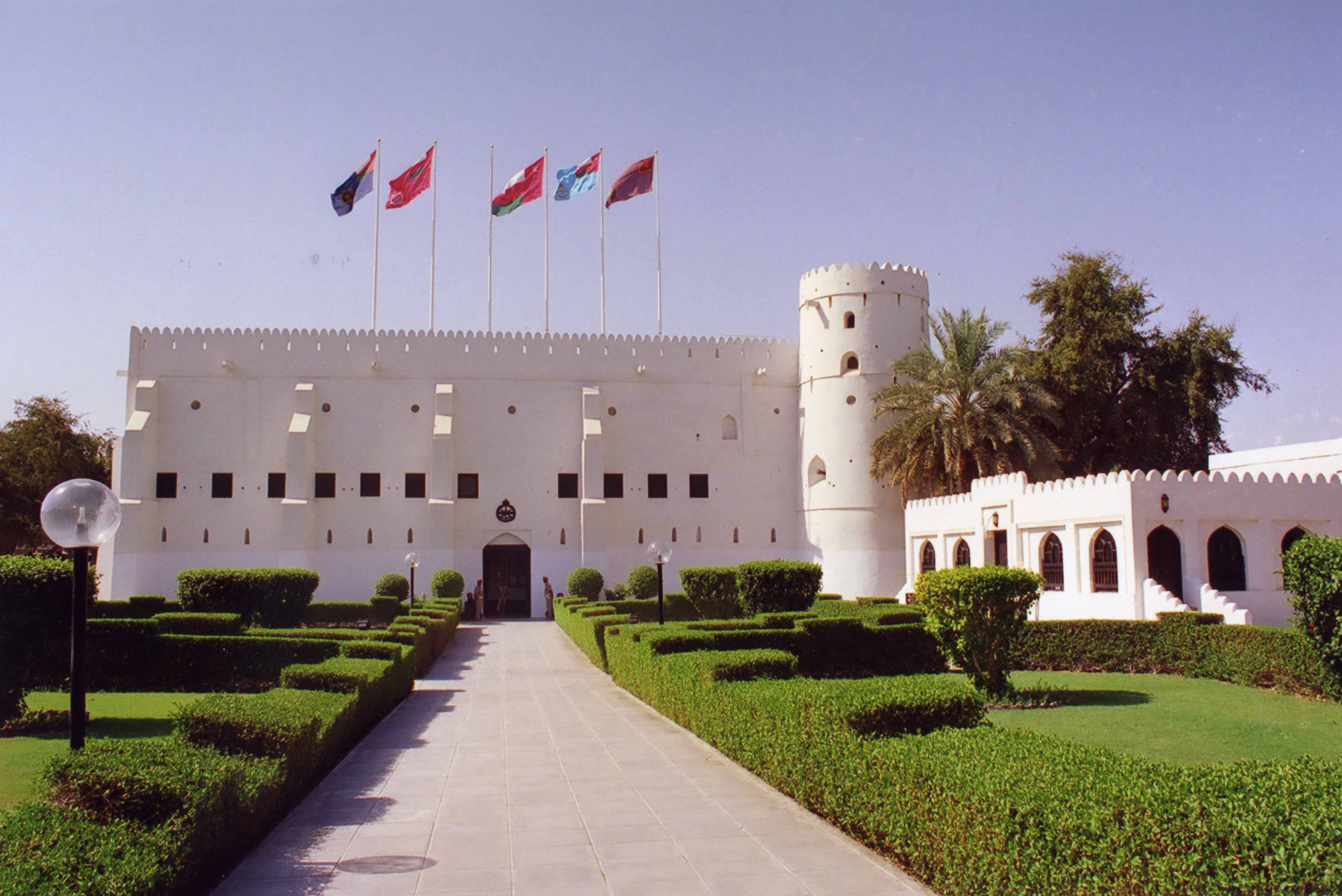 متحف قوات السلطان المسلحة يفتتح أبوابه أمام الزوار خلال العيد
