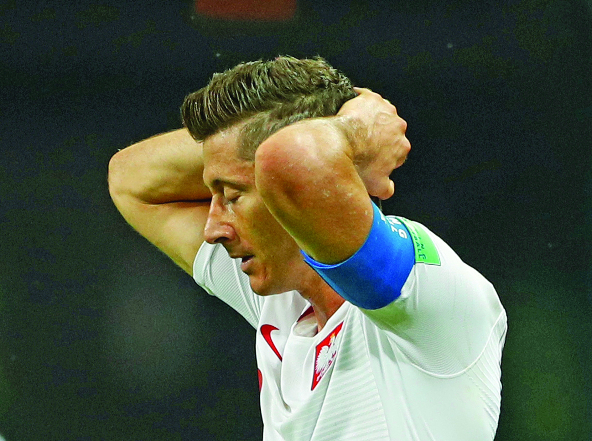 Football: Lonely Lewandowksi fails to hit the mark on global stage