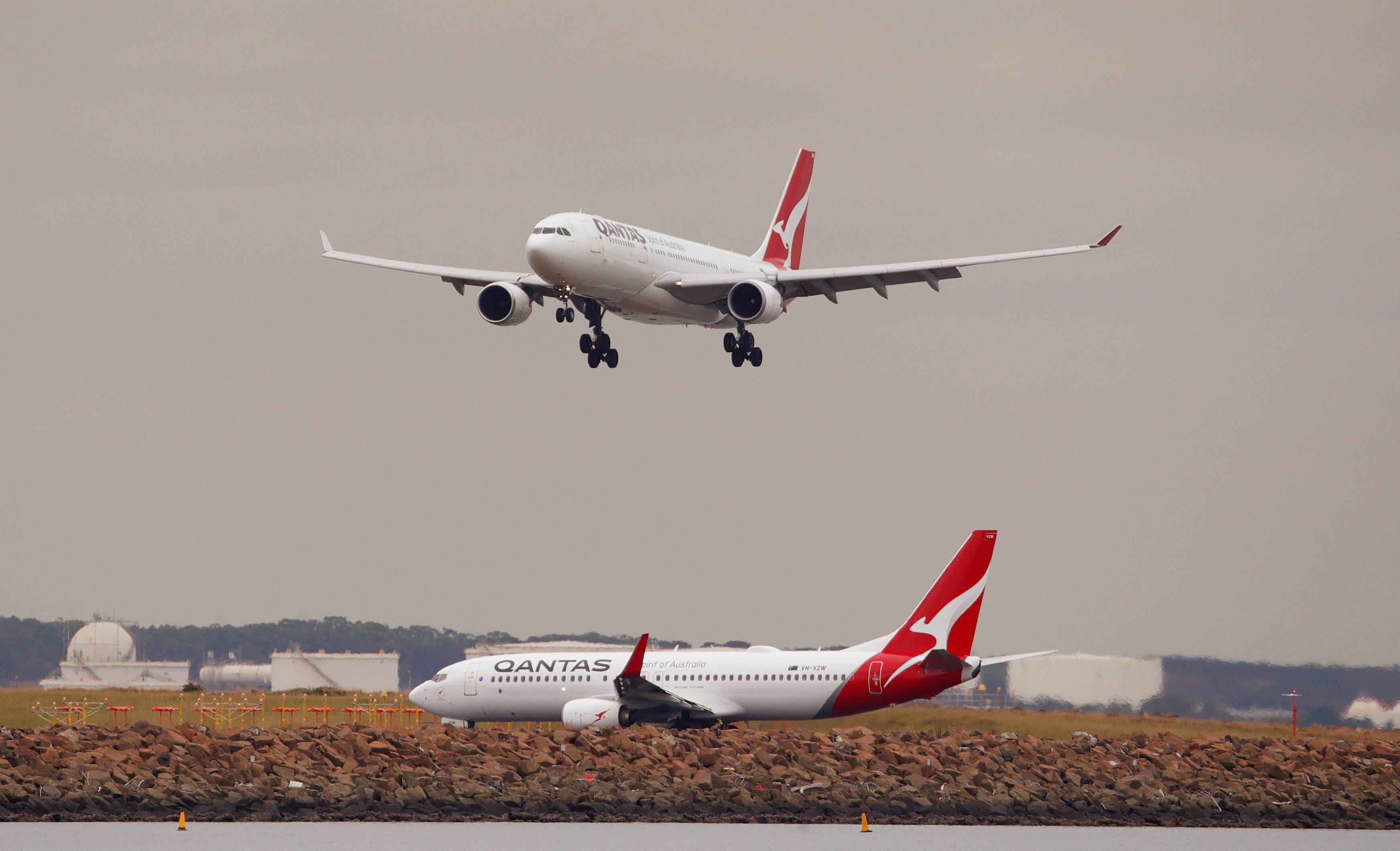 Jetmakers race to meet Sydney-London non-stop challenge