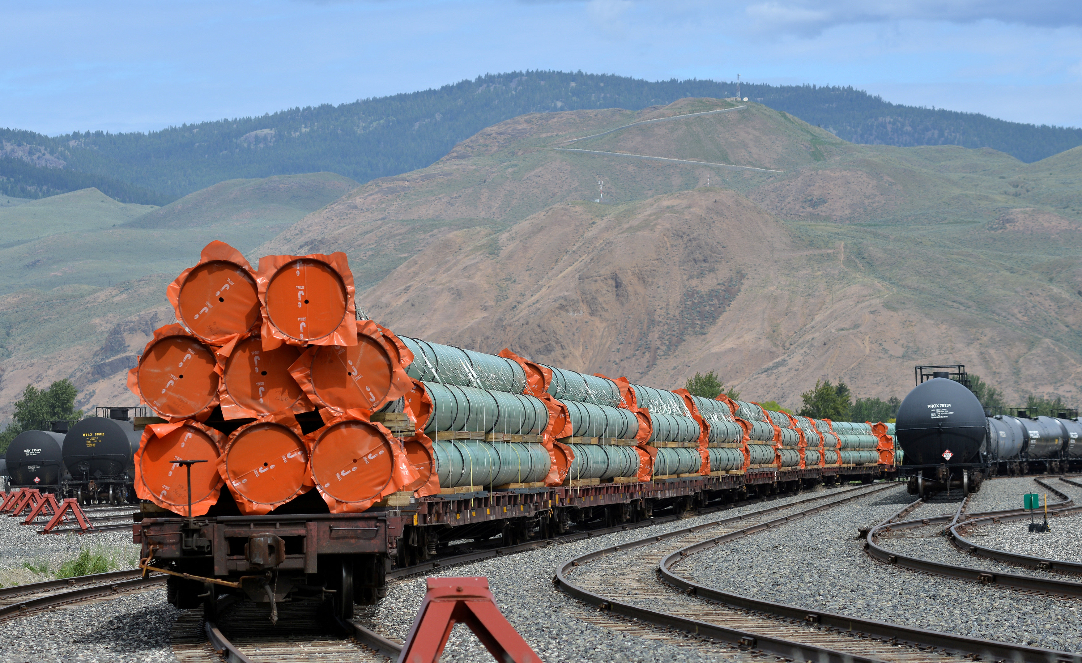 Canada hits back at US on steel, aluminum tariffs