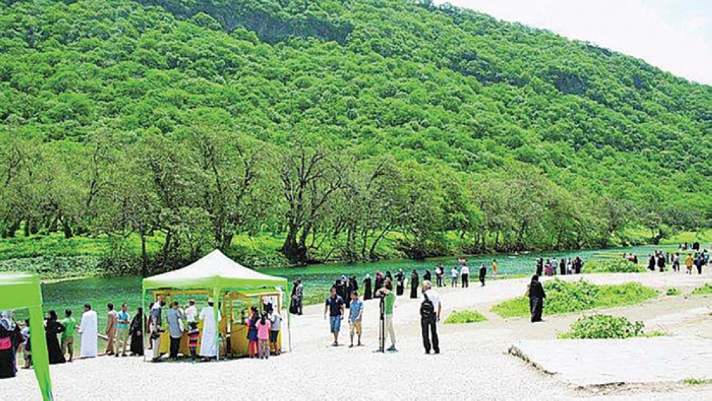 Visitors flock to Dhofar for Khareef